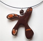 Collier avec pendentif fimo marron serti alu (9€)