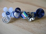 Barrette cheveux bleue : 6 €
