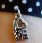 Breloque &quot;love&quot;