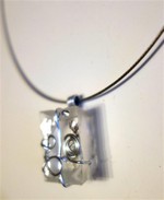 Collier résine feuilles d'argent : 9 € soldé 6€