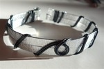 Bracelet en fil alu plat argenté et noir