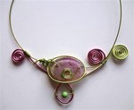 Collier anis et rose avec perle résine handmade