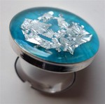 Bague résine turquoise feuilles d'argent support réglable