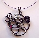 Collier fil violet et argent
