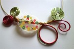 Collier vitaminé résine