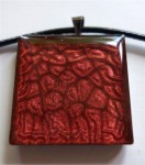 Collier pendentif carré prisme fleur de cerisier